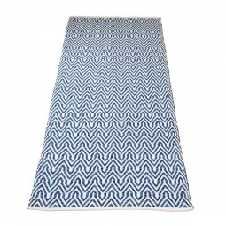 Cotton carpet with wavy pattern and shades of blue - 70*180 cm