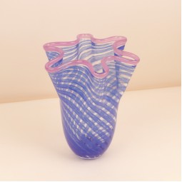 فازة كريستال مخططة باللون الأزرق - 25 × 33سم - 2M3A200112