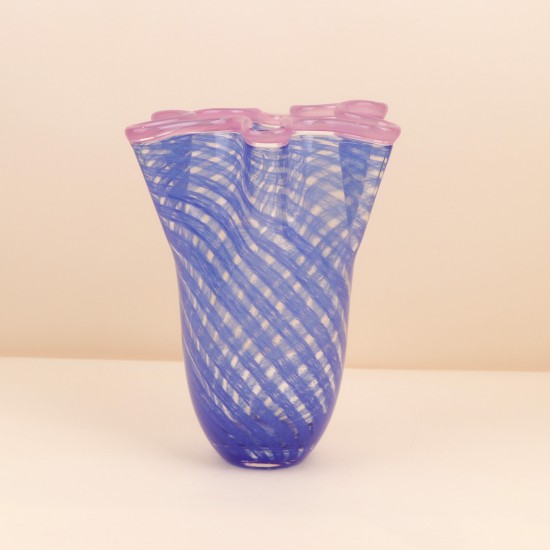 فازة كريستال مخططة باللون الأزرق - 25 × 33سم - 2M3A200112