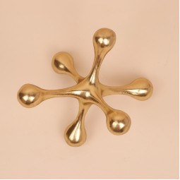 A masterpiece with a distinctive and elegant design - 13 x 15 x 15 cm - 2M3D1900234