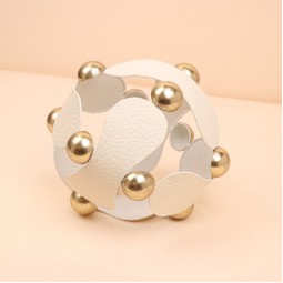 تحفة فنية بتصميم مميز وانيق - 22 * 22 سم -2M3D1900239 تحفة فنية بتصميم مميز وانيق - 22 * 22 سم -2M3D1900239