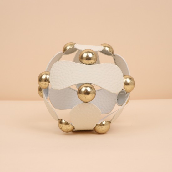 A masterpiece with a distinctive and elegant design - 18 * 18 cm - 2M3D1900240