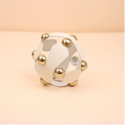 A masterpiece with a distinctive and elegant design - 12*12 cm - 2M3D1900241