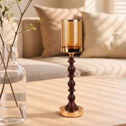 Luxurious candlestick with an elegant design - 2M3C200081