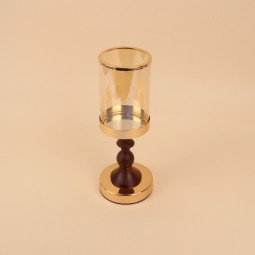 Luxurious candlestick with an elegant design - 2M3C200083 Luxurious candlestick with an elegant design - 2M3C200083