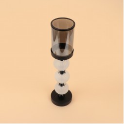 Luxurious candlestick with an elegant design - 2M3C300071 Luxurious candlestick with an elegant design - 2M3C300071