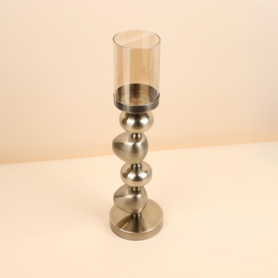 Luxurious candlestick with an elegant design - 2M3C300109