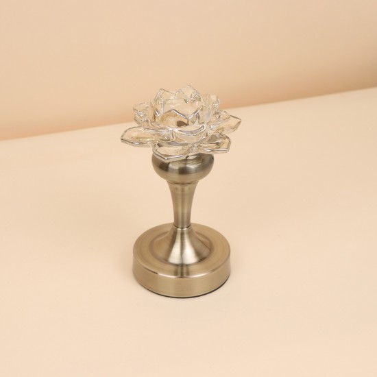 A distinctive candlestick with an elegant touch - 9.5*9.5*19cm - 2M3C300115