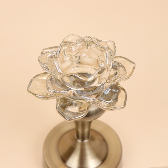 A distinctive candlestick with an elegant touch - 9.5*9.5*19cm - 2M3C300115