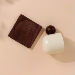 Ceramic coffee mug with an elegant wooden base - 1 piece - 2M1T400365