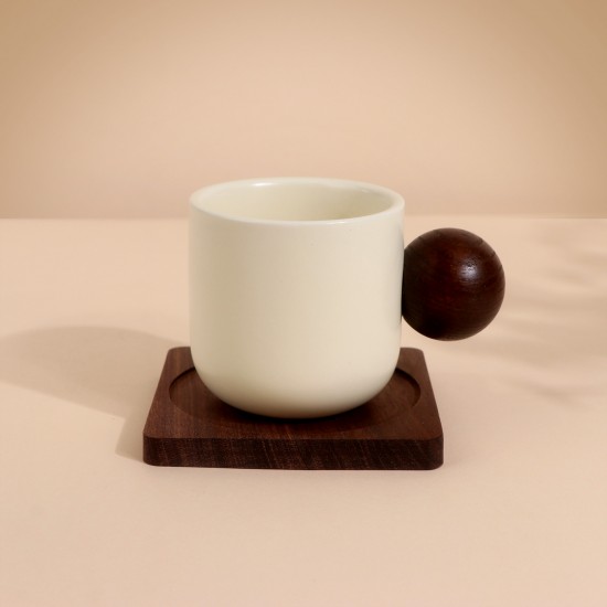 Ceramic coffee mug with an elegant wooden base - 1 piece - 2M1T400365
