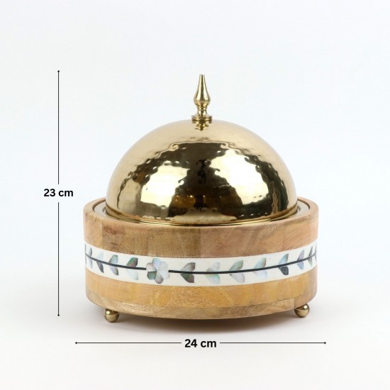 Natural wood serving tray with a modern design - 2N1F400049
