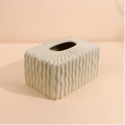 Ceramic tissue box, luxury design, 20 x 13.5 x 10.5 cm