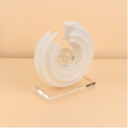 A luxurious resin masterpiece - 8 x 21 x 21 cm - 2M3D1900291
