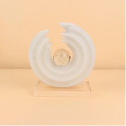 A luxurious resin masterpiece - 8 x 21 x 21 cm - 2M3D1900291