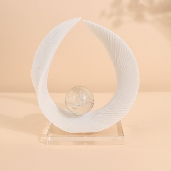 A modern resin masterpiece with a luxurious design, 23 x 8 x 27 cm