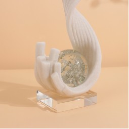 A modern masterpiece ring with a luxurious design - 8 x 12 x 52 cm - 2M3D1900578