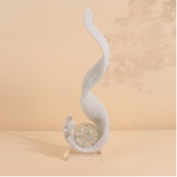 A modern masterpiece ring with a luxurious design - 8 x 12 x 52 cm - 2M3D1900578