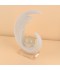 A modern masterpiece ring with a luxurious design - 10 x 21 x 39 cm - 2M3D1900582