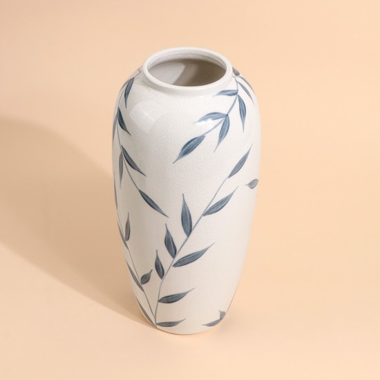 Uniquely designed ceramic vase - 15 x 30 cm - 2M3A100033