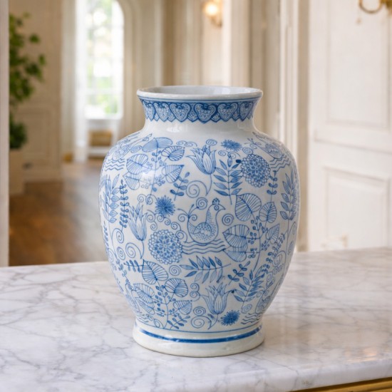 Ceramic vase with a modern design pattern - 2M3A100313