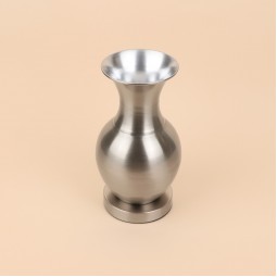 فازة استيل انيقة - فضي -26×12×12 سم - 2M3A400370 فازة استيل انيقة - فضي -26×12×12 سم - 2M3A400370
