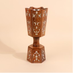 Natural wood incense burner with a unique design - 13 x 32 cm - HDC-24
