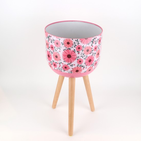 Decorative metal plant stand with a floral pattern and wooden legs - 2SS3-M04-005 Decorative metal plant stand with a floral pattern and wooden legs - 2SS3-M04-005