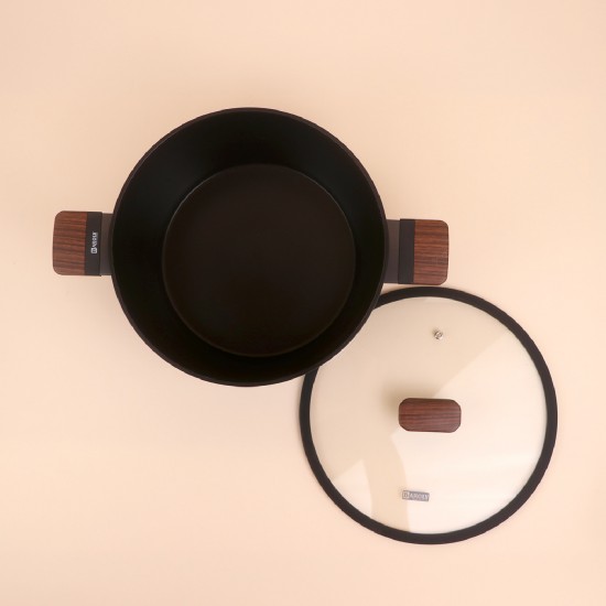 Black Aluminum Pot with Transparent Heat-Resistant Glass Lid, 26 cm - 2S1A00330 Black Aluminum Pot with Transparent Heat-Resistant Glass Lid, 26 cm - 2S1A00330