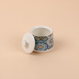Decorative ceramic sugar bowl with a gold finish, measuring 8.8 cm x 8.2 cm - 2S1R400090 Decorative ceramic sugar bowl with a gold finish, measuring 8.8 cm x 8.2 cm - 2S1R400090