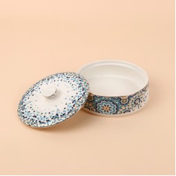 Ceramic date bowl with decorative designs and a gold finish, measuring 18.1 cm x 8.1 cm - 2S1R400098