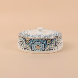 Ceramic date bowl with decorative designs and a gold finish, measuring 18.1 cm x 8.1 cm - 2S1R400098