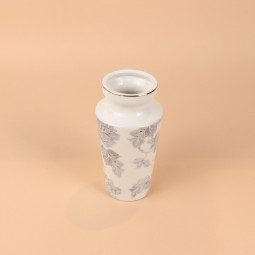 فازة سيراميك  بتصاميم زخرفية مع لمسة فضية مقاس 20 سم  × 10سم
