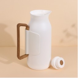 A uniquely designed hospitality thermos with a wooden handle - push-button - 1 liter - 2S1B2000072