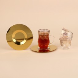 طقم ضيافة شاي و قهوة زجاج مع صحون ذهبية أستيل – 18 قطعة