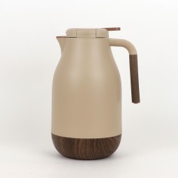 Thermos with a modern design and wooden touches - beige color -2 liters capacity