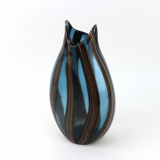 Luxury glass vase with a wavy design