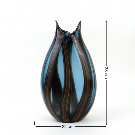 Luxury glass vase with a wavy design