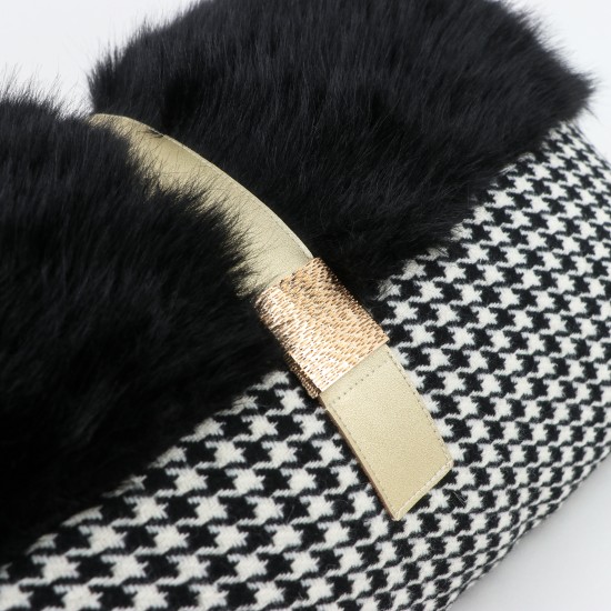 Luxury decorative pillow with a plaid pattern and fur, rectangular shape Luxury decorative pillow with a plaid pattern and fur, rectangular shape