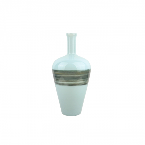 Glass vase with a distinctive design, made in India