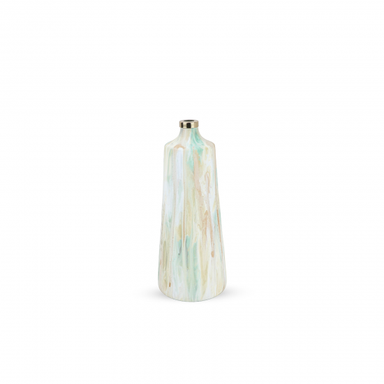 Glass vase with a distinctive design, made in India