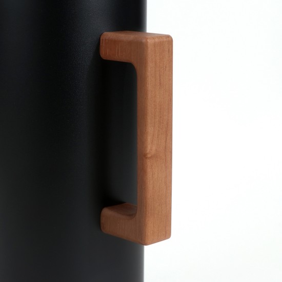 Black Thermos Flask with Wooden Handle and Finish - 1 Liter Black Thermos Flask with Wooden Handle and Finish - 1 Liter