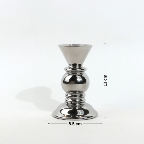 Shiny metal candle holder with a classic, elegant design