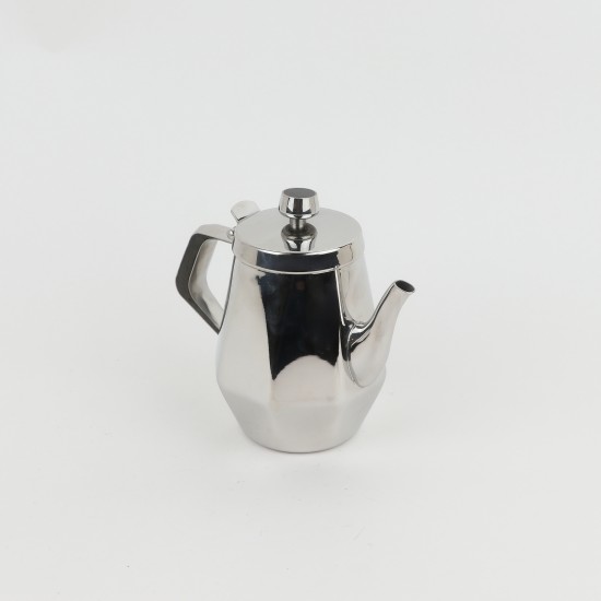 0.5L Stainless Steel Kettle with a Classic, Elegant Design