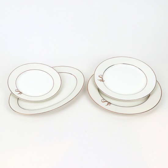 Luxury 105-piece dinnerware set – white design with an elegant gold frame Luxury 105-piece dinnerware set – white design with an elegant gold frame