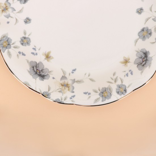 Luxury porcelain dinnerware set with a floral pattern – 26 pieces