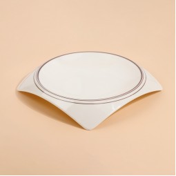 صحن ميلامين بتصميم عصري - 25×25 سم - 2M1M300614