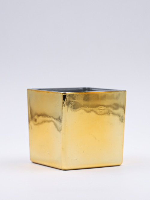 Square golden glass vase size: 10 cm