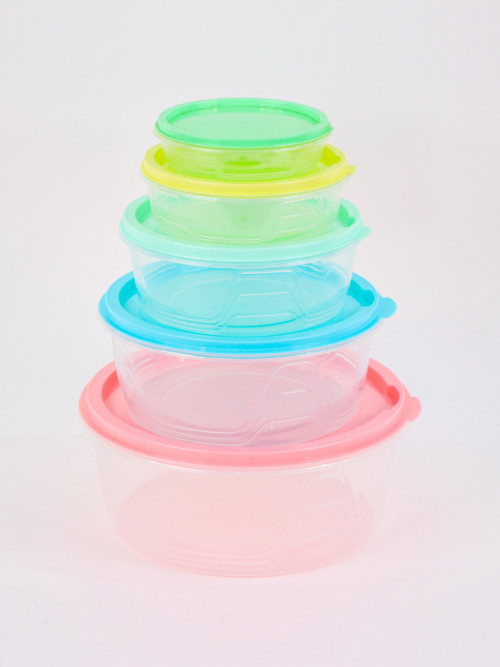 حافظات طعام بلاستيك شكل دائري باحجام مختلفة