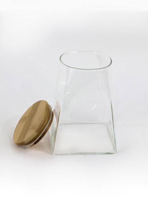 Glass jar with a wooden lid, airtight, innovative square design, transparent 10.5*10.5*15 cm